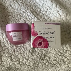 Glow Recipe - Plum Plum Hyaluronic Cream. BRAND NEW!